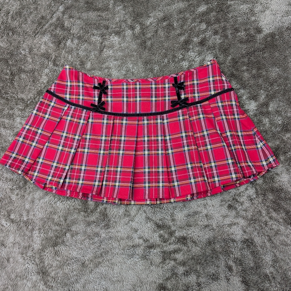 Social Collision Red Plaid Velvet Bow Pleated Mini Skirt